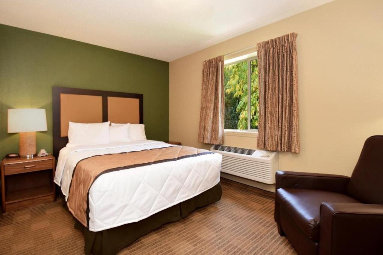 Extended Stay America Suites - Raleigh - Cary - Harrison Ave Exteriér fotografie