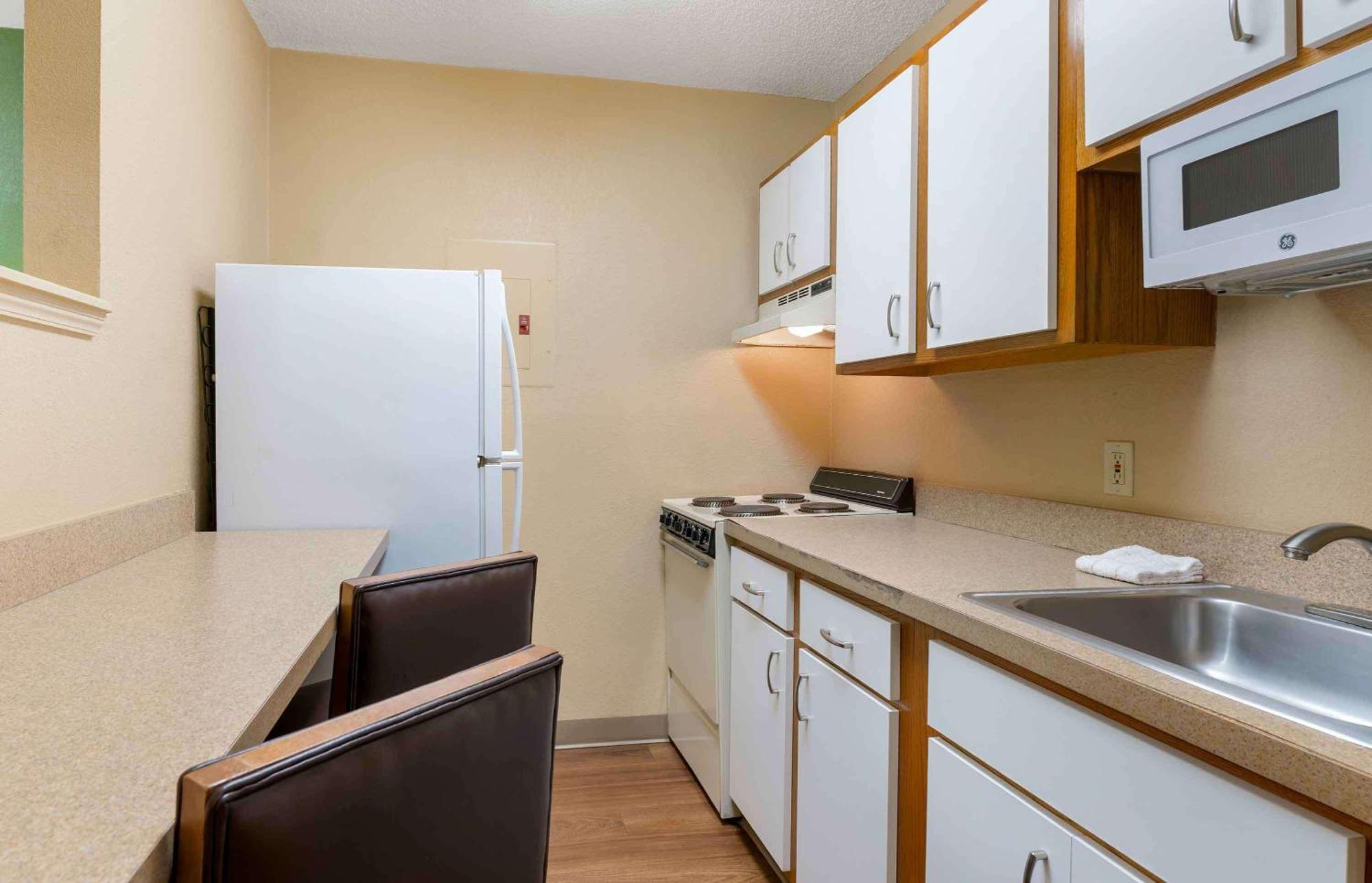 Extended Stay America Suites - Raleigh - Cary - Harrison Ave Exteriér fotografie