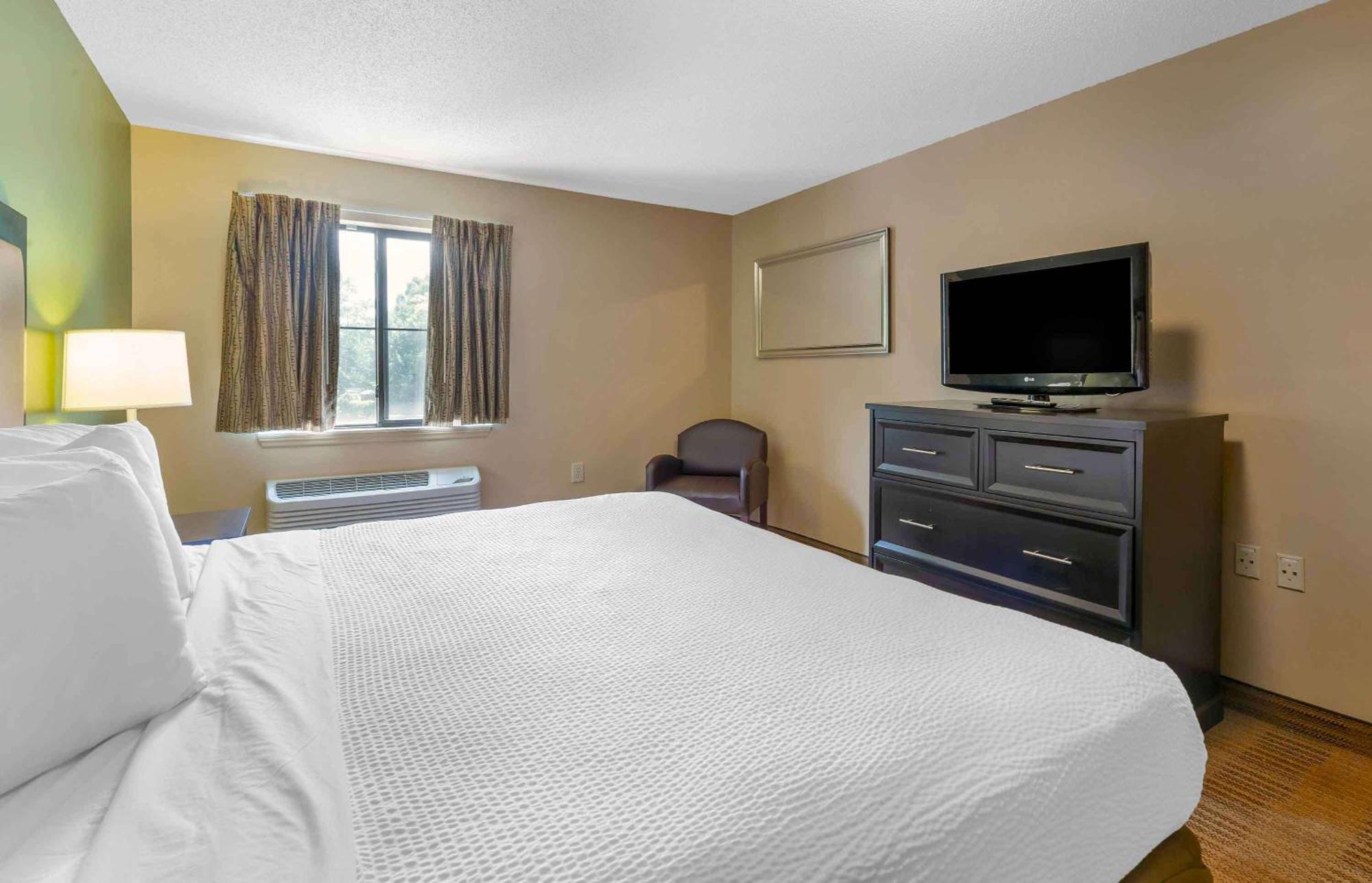 Extended Stay America Suites - Raleigh - Cary - Harrison Ave Exteriér fotografie