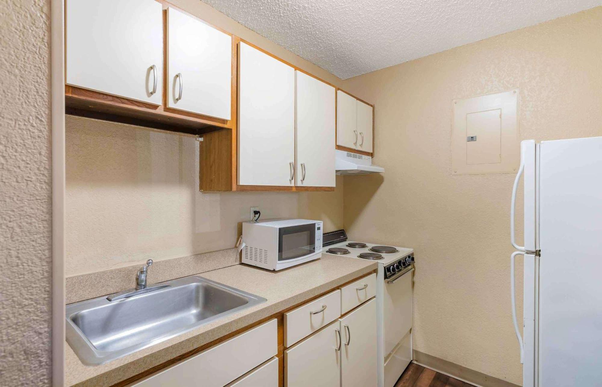 Extended Stay America Suites - Raleigh - Cary - Harrison Ave Exteriér fotografie