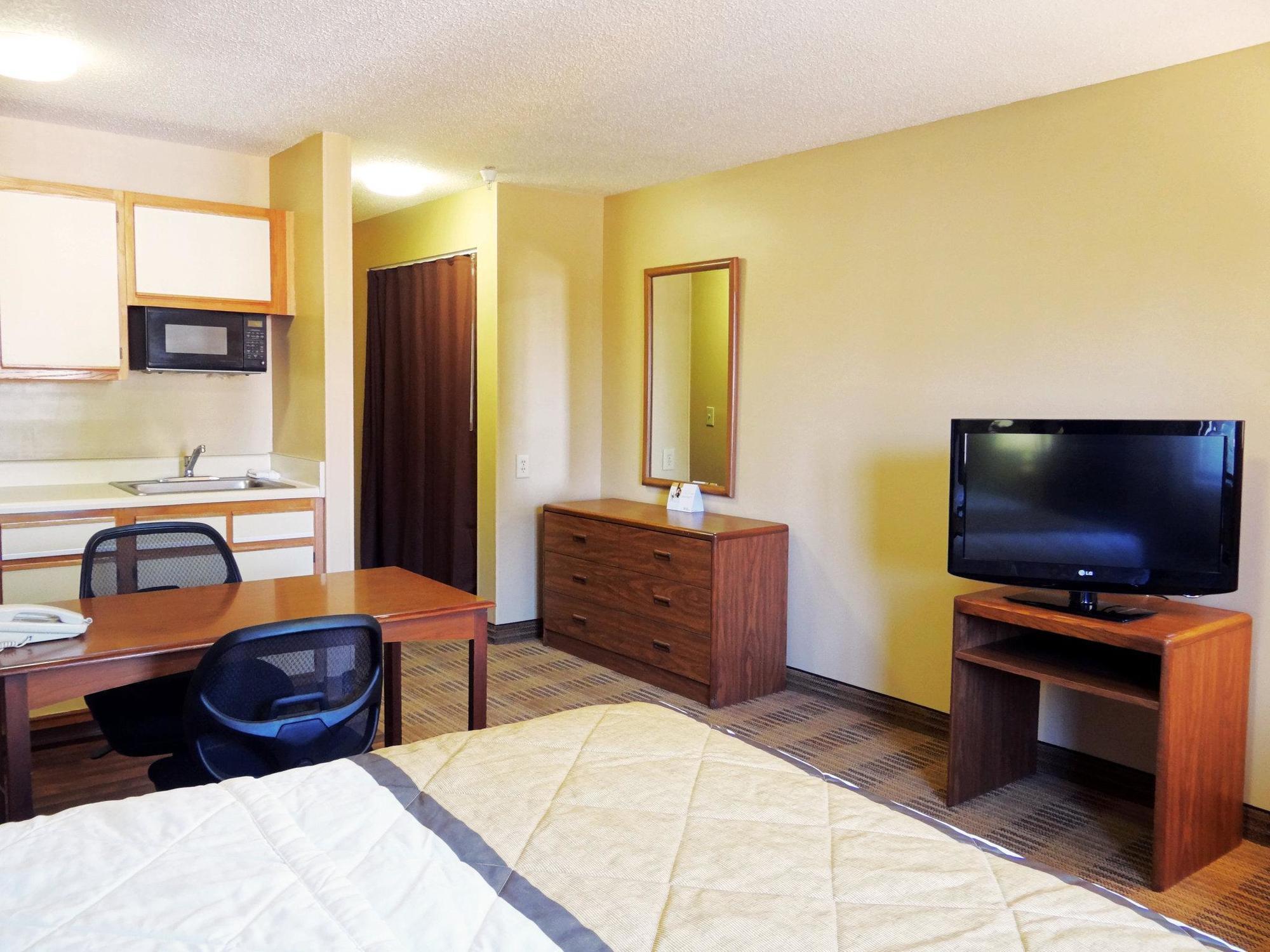 Extended Stay America Suites - Raleigh - Cary - Harrison Ave Exteriér fotografie