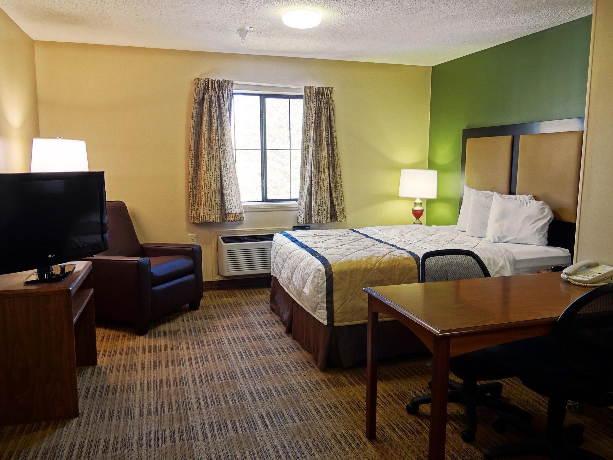 Extended Stay America Suites - Raleigh - Cary - Harrison Ave Exteriér fotografie